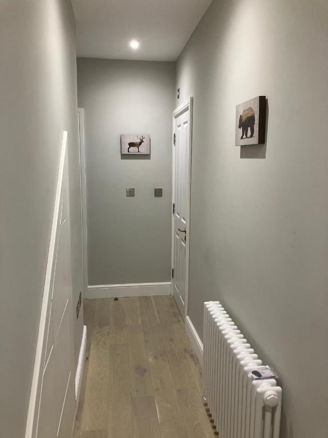 לונדון Spectacular 2 Bed Apartment With Lovely Terrace - 1 The Southwell מראה חיצוני תמונה